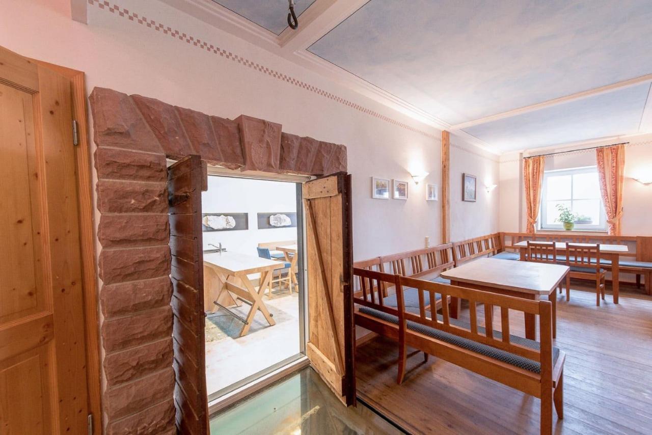 Hotel Weingut Kernwein Seinsheim Esterno foto